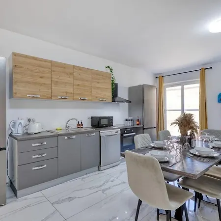 Apartman Wonderland, 1 *