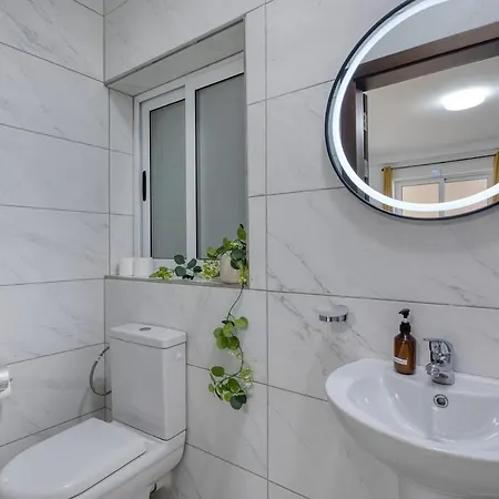 Apartman Wonderland, 1